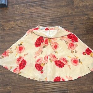 Dolce & Gabbana knees (above )skirt 
size 8 (us)